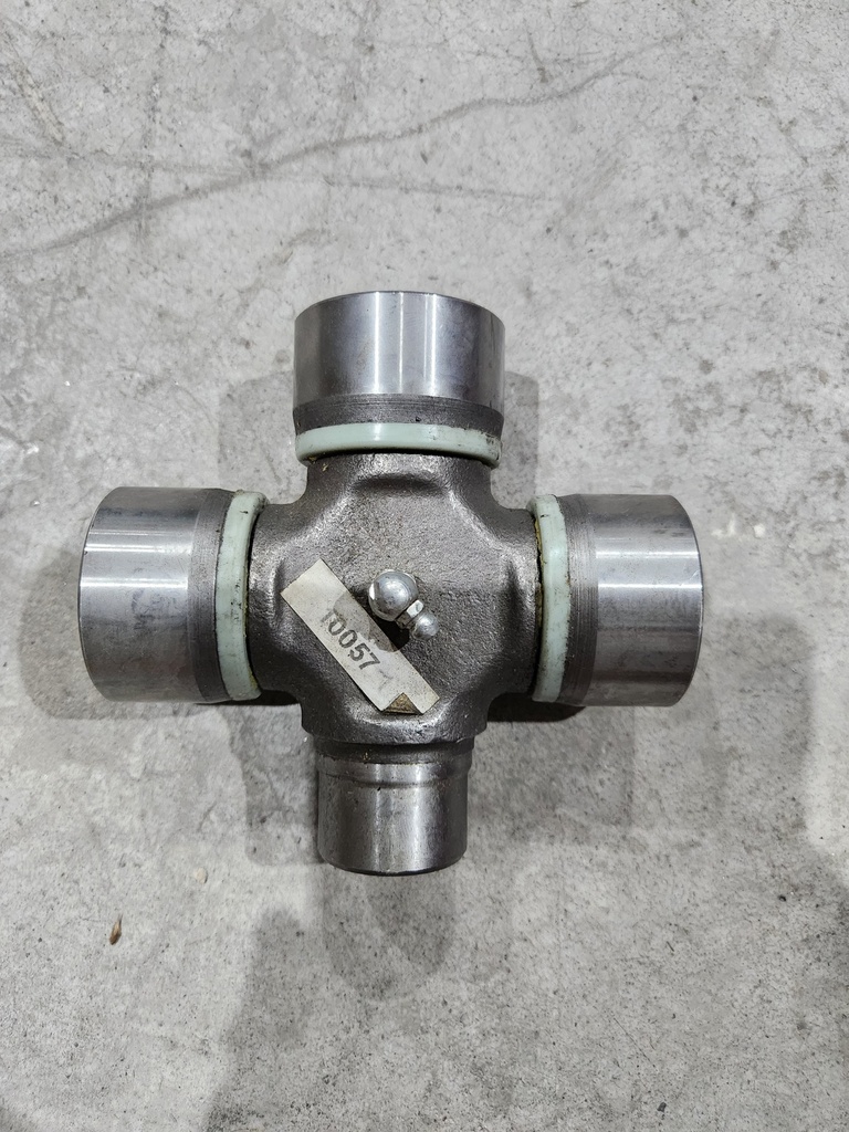 C - CRUCETA CARDAN 2 PULGADAS 5 1/4 LARGO NP 131023065101