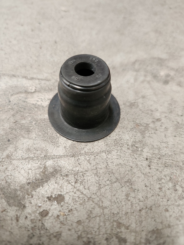 CAP TAPA NEGRA 1 3/8 OD 3/8 ID