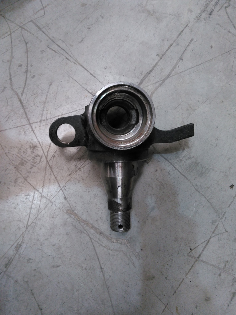 STEERING KNUCLE MANGUETA DE DIRECCIÓN