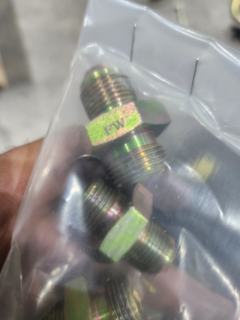 COUPLING CONEXION M18 MACHO MACHO NP 061223203707