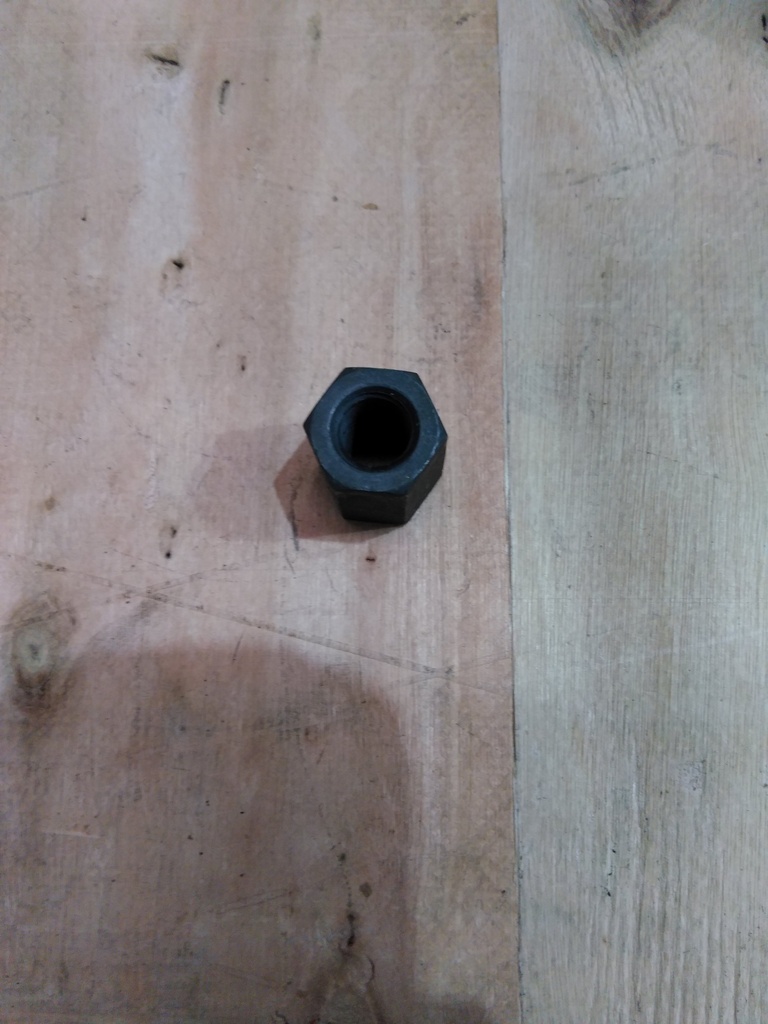 NUT TUERCA