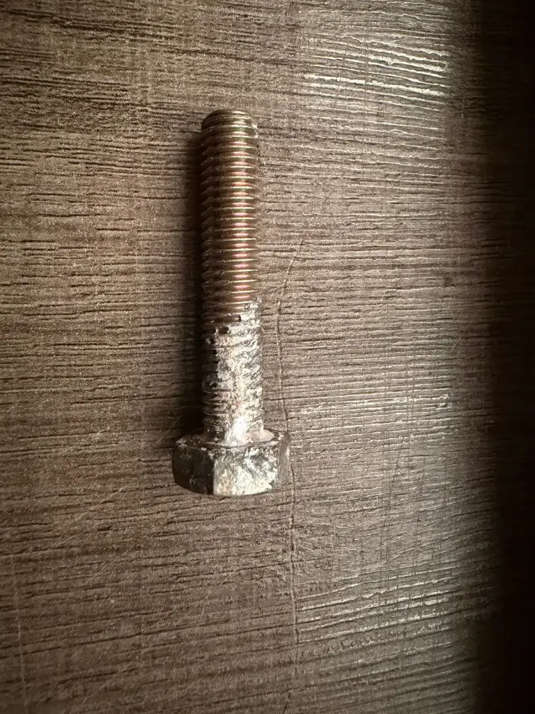 NP 060126085130 - BOLT 