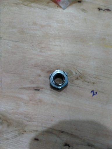 [NP 071223090145] Nut , tuercas