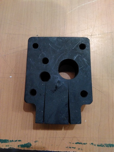 [NP 081223084530] NP 081223084530 ELEVADOR DE GOMA